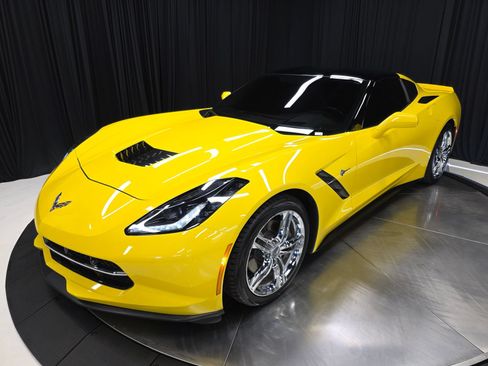 Used 2016 Chevrolet Corvette Stingray Coupe w/ 3LT Preferred Equipment Group RWD image 40