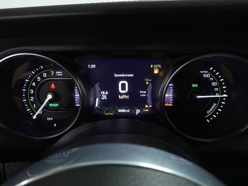 Used 2023 Jeep Wrangler Unlimited Sahara AWD/4WD image 19