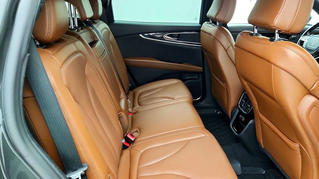 Used 2023 Lincoln Nautilus Reserve AWD/4WD image 22