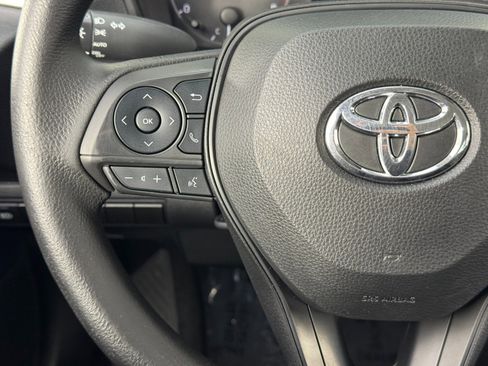 Used 2023 Toyota Corolla LE image 19