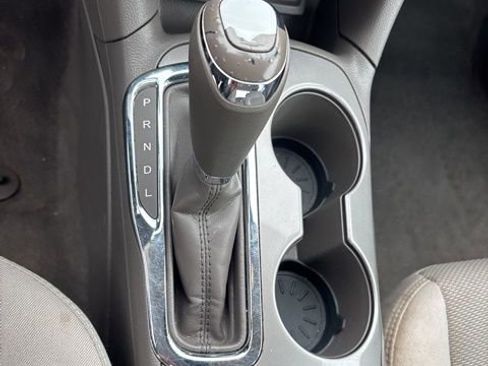 Used 2017 Chevrolet Cruze LT image 13