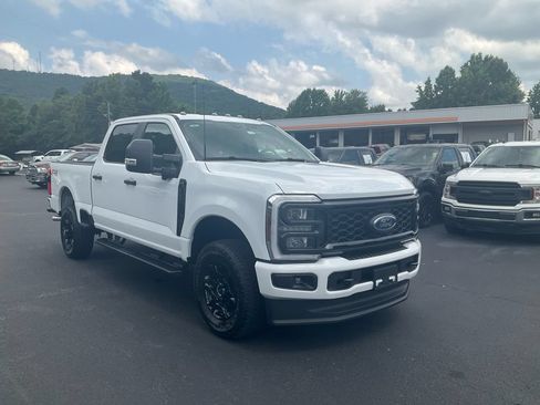 New 2026 Ford F250 XL w/ STX Appearance Package AWD/4WD image 3