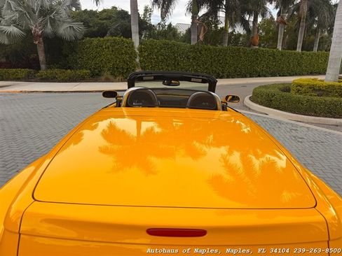Used 2005 Chevrolet SSR w/ Preferred Equipment Group RWD image 10