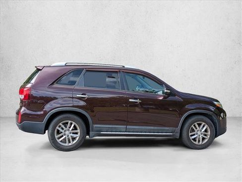 Used 2014 Kia Sorento LX FWD image 4