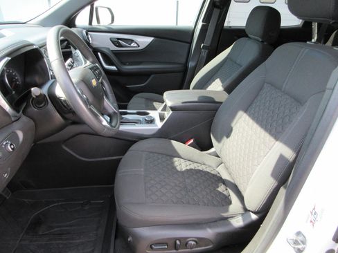 Used 2021 Chevrolet Blazer LT AWD/4WD image 9