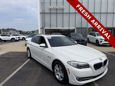 Used 2011 BMW 528i Sedan RWD image 1