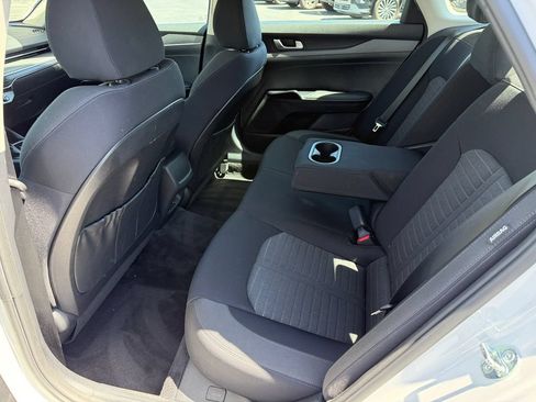 Used 2025 Kia K5 LXS FWD image 18