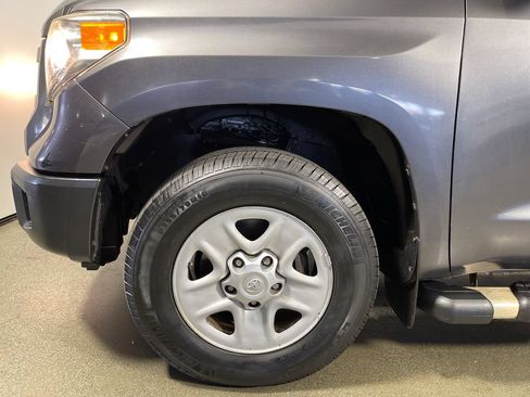 Used 2015 Toyota Tundra SR w/ Tow Package RWD image 11