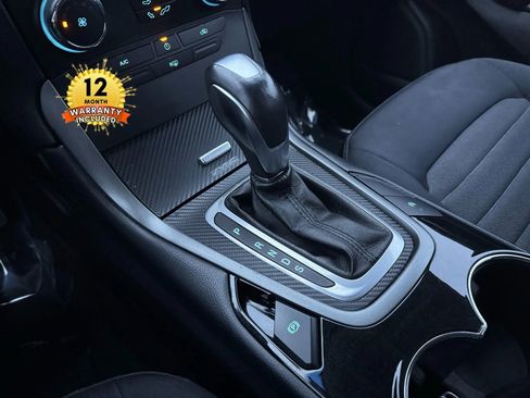 Used 2016 Ford Edge SE image 29