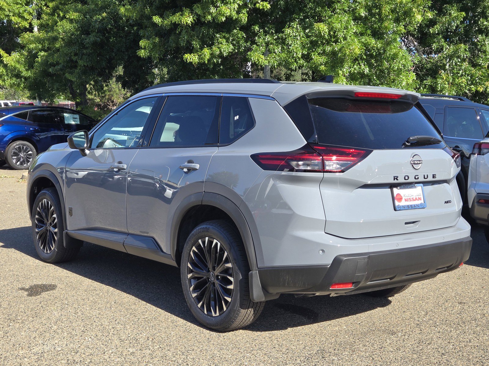 New 2026 Nissan Rogue Dark Armor AWD/4WD image 6