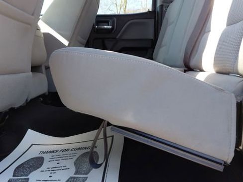 Used 2018 Chevrolet Silverado 1500 Custom w/ Custom Value Package image 26