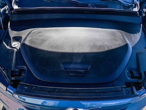 Used 2023 Volvo XC40 Recharge Core image 29