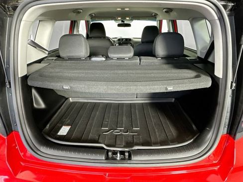 Used 2018 Kia Soul + image 29