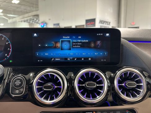 Used 2023 Mercedes-Benz GLA 250 image 24