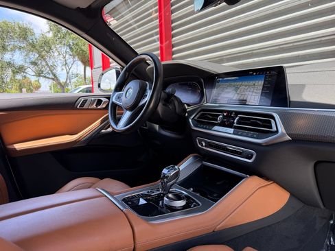 Used 2023 BMW X6 xDrive40i w/ M Sport Package AWD/4WD image 45