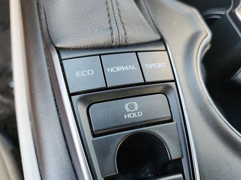 Used 2023 Toyota Camry XSE image 18