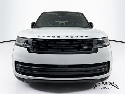Used 2025 Land Rover Range Rover Long Wheelbase SE AWD/4WD image 2