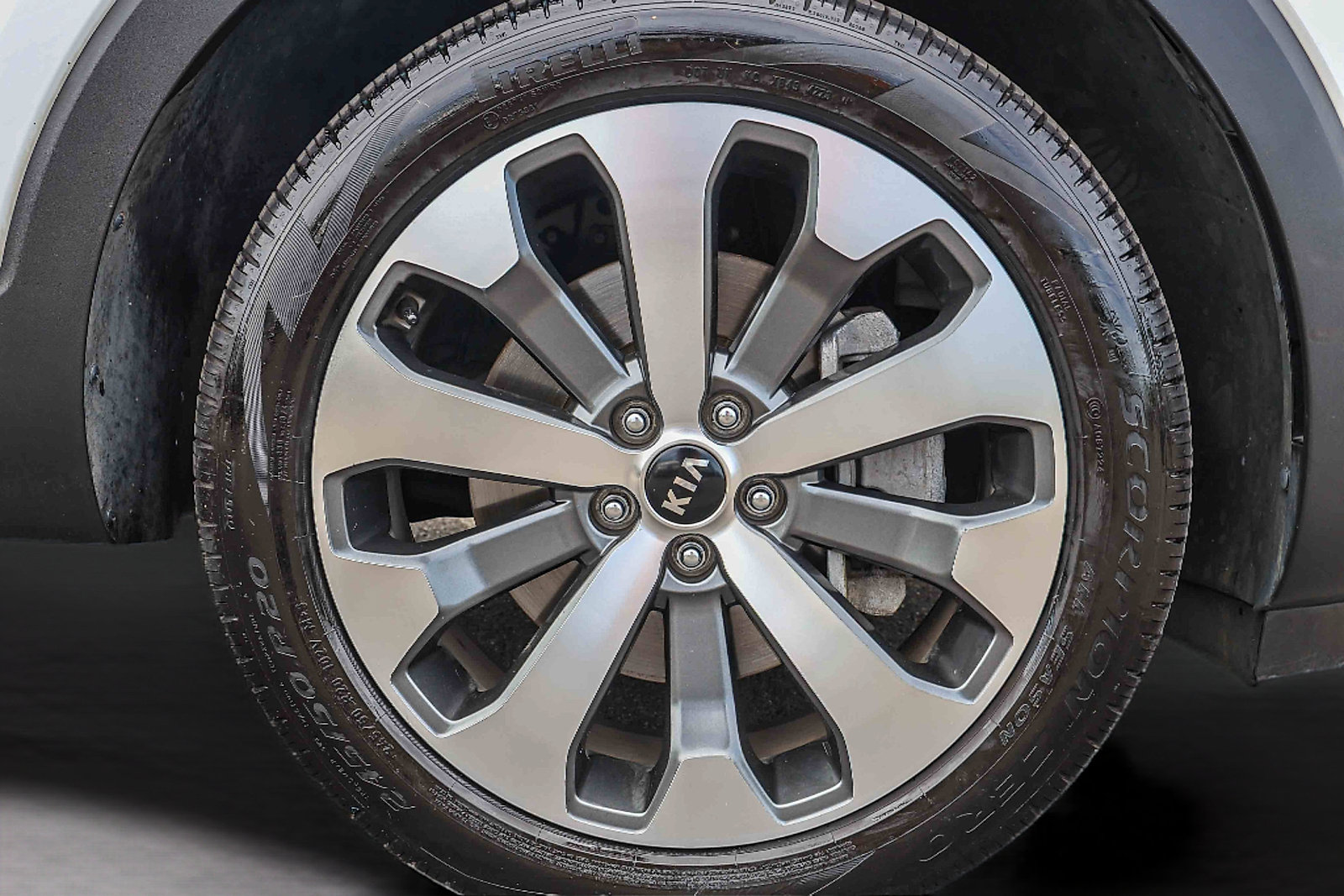 Used 2020 Kia Telluride S w/ S 8 Passenger Seating Package AWD/4WD image 27