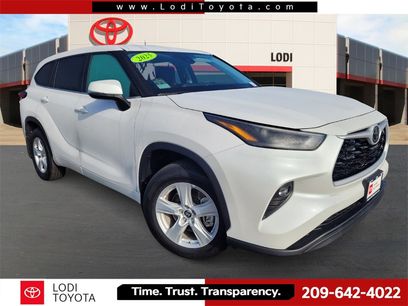Certified 2025 Toyota Highlander LE