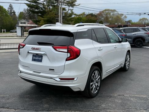 Used 2023 GMC Terrain Denali AWD/4WD image 7