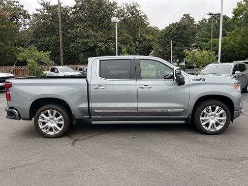 Used 2024 Chevrolet Silverado 1500 High Country w/ High Country Premium Package image 5