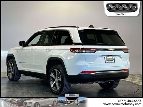 Used 2024 Jeep Grand Cherokee Limited 4xe image 6