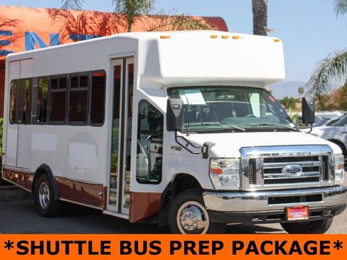 Used 2012 Ford E-450 and Econoline 450 Super Duty w/ Shuttle Bus Prep Pkg image 2
