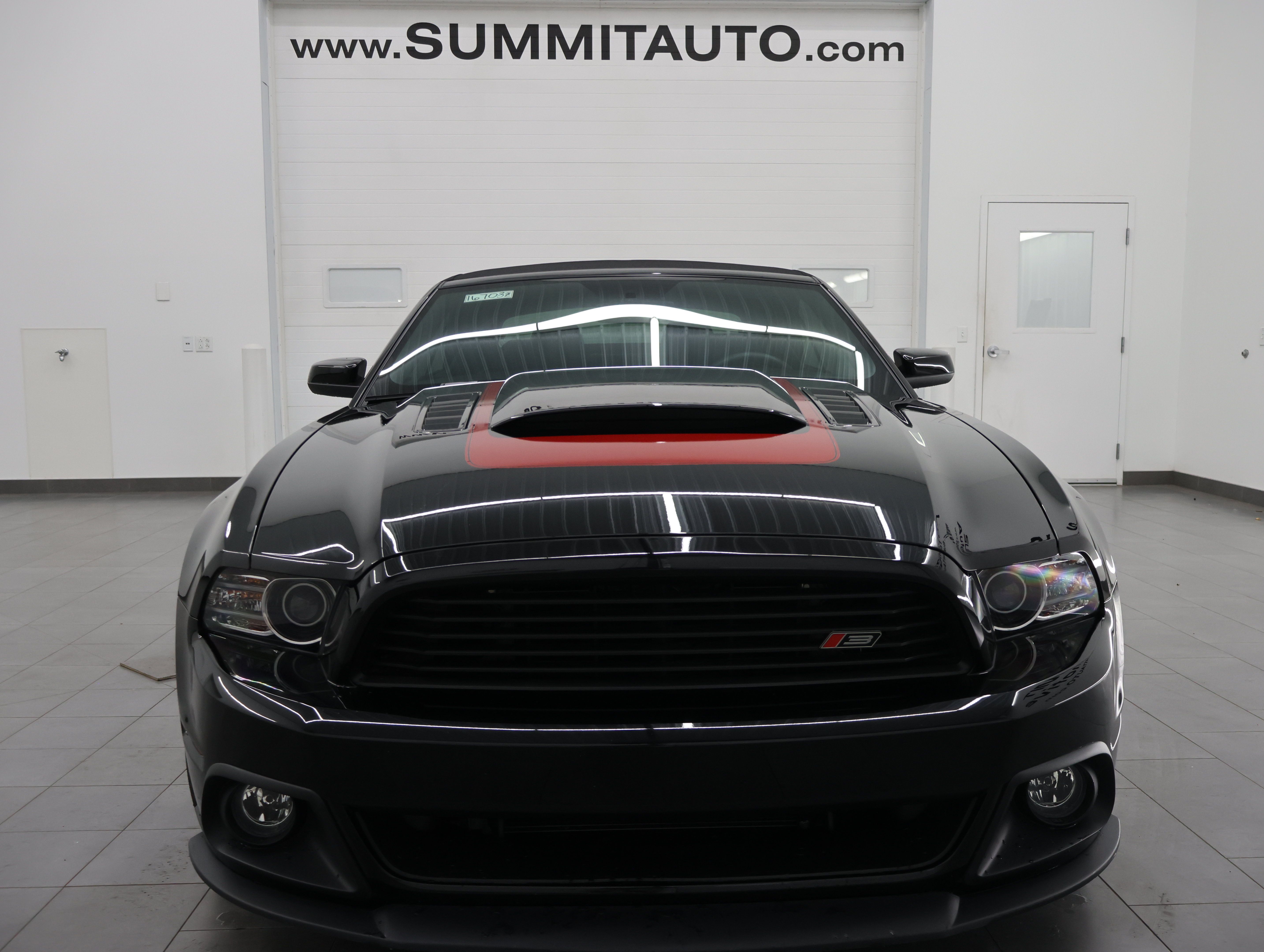 Used 2013 Ford Mustang GT Premium RWD image 25