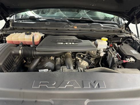 Used 2021 RAM 1500 Laramie image 12