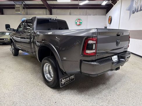 Used 2022 RAM 3500 Laramie w/ Night Edition AWD/4WD image 5