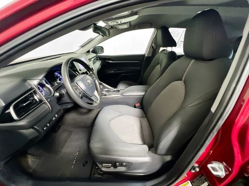 Used 2021 Toyota Camry LE FWD image 14
