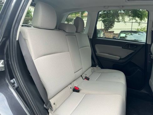 Used 2017 Subaru Forester 2.5i Premium w/ All-Weather Package AWD/4WD image 17
