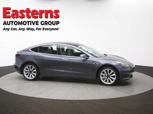 Used 2018 Tesla Model 3 Mid Range RWD image 41