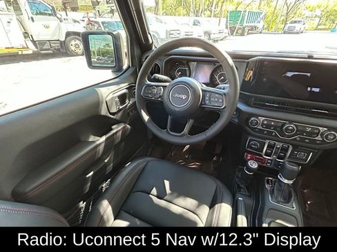 Certified 2025 Jeep Gladiator Rubicon image 9