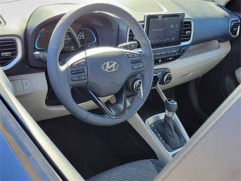 New 2026 Hyundai Venue SEL image 3