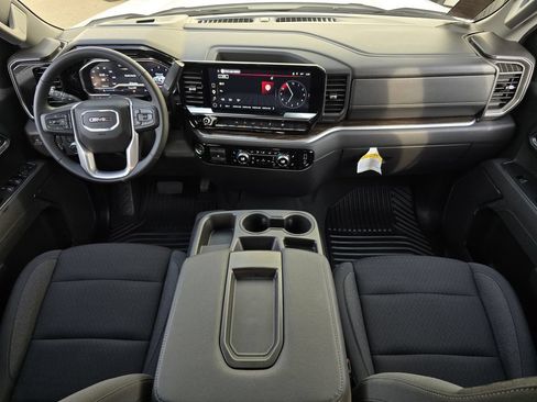 Certified 2025 GMC Sierra 1500 SLE RWD image 18