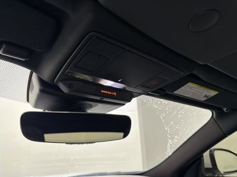 Used 2021 Jaguar F-TYPE R-Dynamic image 33