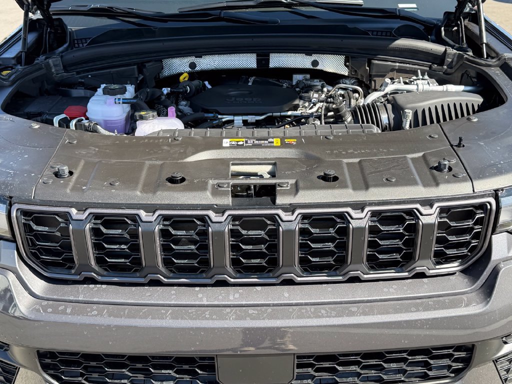 New 2026 Jeep Grand Cherokee Altitude AWD/4WD image 20
