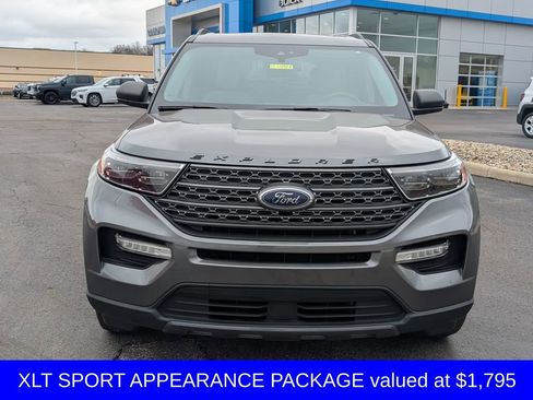 Used 2021 Ford Explorer XLT w/ Equipment Group 202A image 2