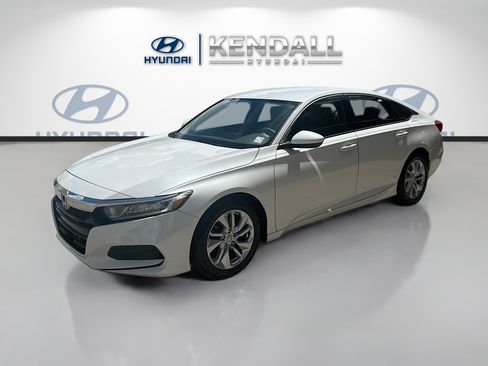 Used 2018 Honda Accord LX image 3