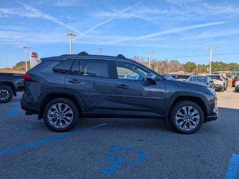 New 2025 Toyota RAV4 XLE Premium image 6