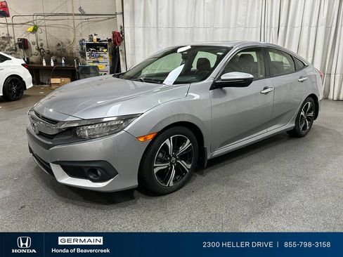Used 2018 Honda Civic Touring image 5