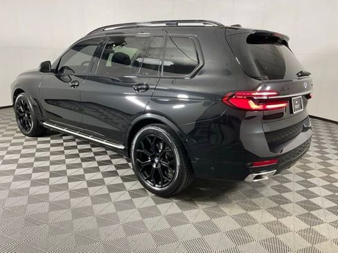 Used 2023 BMW X7 xDrive40i w/ Premium Package AWD/4WD image 4