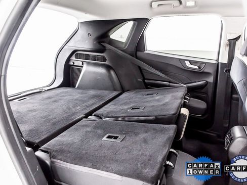 Used 2021 Ford Escape SE image 37