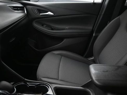 Used 2025 Buick Encore GX Preferred FWD image 13