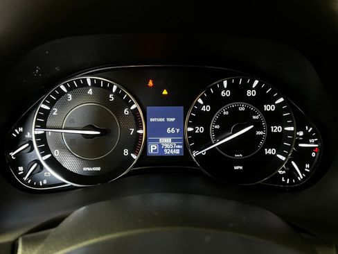 Used 2020 Nissan Armada SL w/ Premium Package image 10