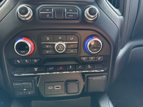 Used 2023 GMC Sierra 3500 AT4 image 22