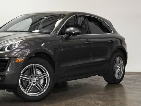 Used 2016 Porsche Macan S image 8
