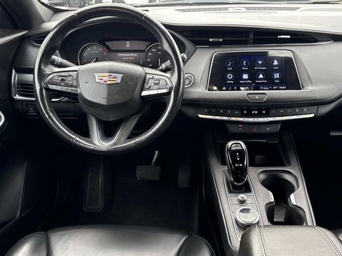 Used 2023 Cadillac XT4 Premium Luxury image 8