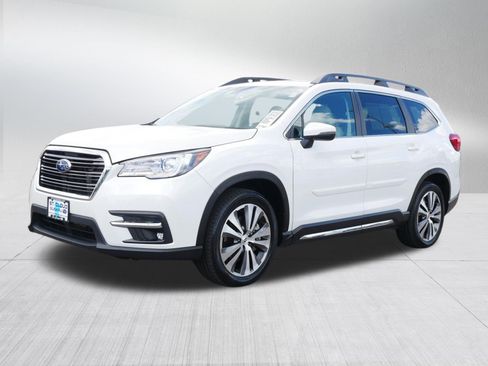 Used 2022 Subaru Ascent Limited w/ Technology Package AWD/4WD image 3